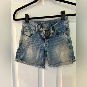 EUC American Eagle Outfitters AE Super Stretch Midi Short. Light wash. Size 0